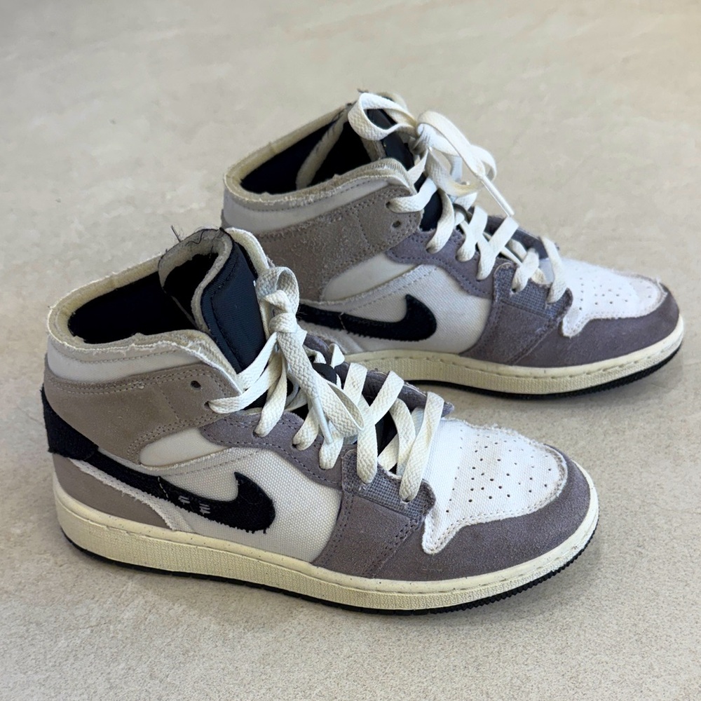 Nike Air Jordan 1 Mid SE Craft Shoes Cement Gray GS FD9091-002
